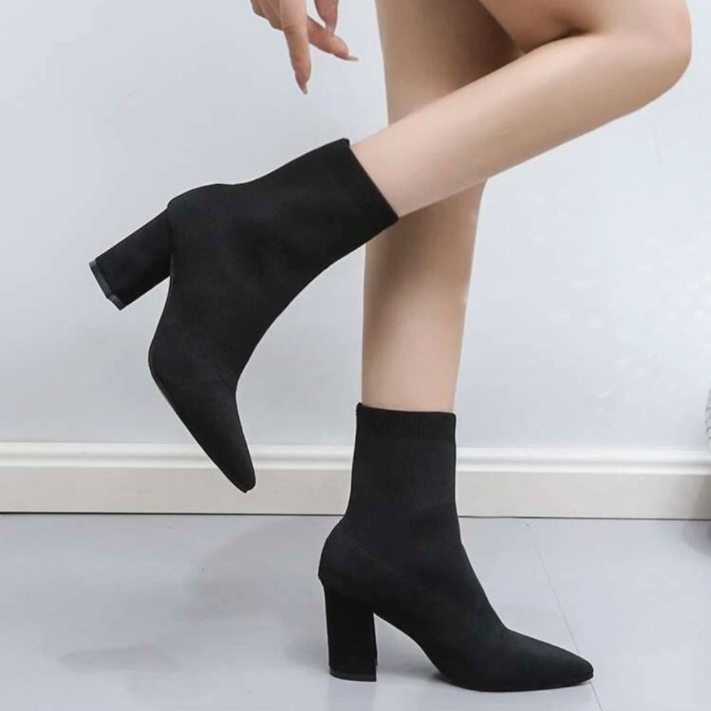 NWOT Zara Point Toe Chunky Heeled Sock Boots